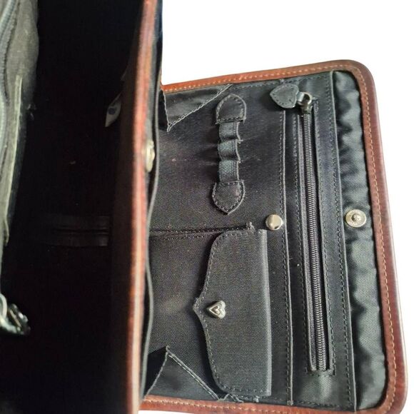 Brighton “Gillian” Organizer Crossbody Bag – Brown Croc Embossed Leather - Picture 8 of 11